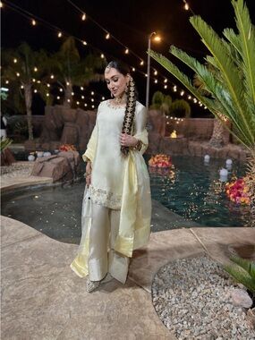Elegant Pale Yellow Silk Pakistani Salwar Kameez Set with farshi salwar